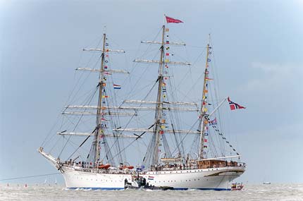 Sailing Ship Statsraad Lehmkuhl